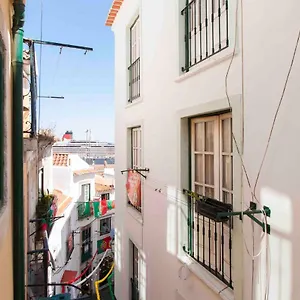 alfama-for-you.hotels-lisbon-portugal.com/